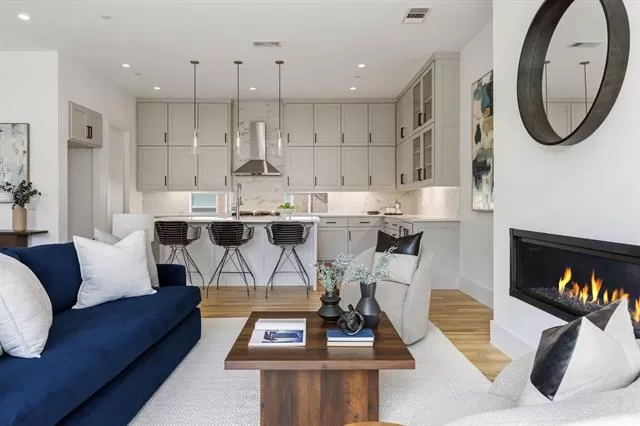 MLS: 21297772 Condo For Sale