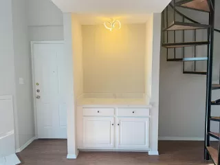 Photo #6: 21297807 Listing