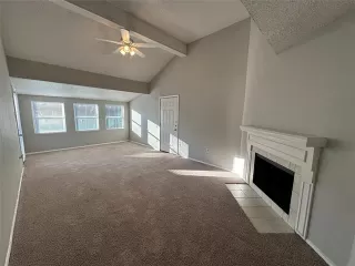 Photo #3: 21297912 Listing