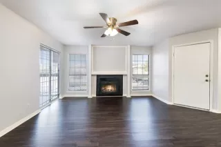Photo #4: 21298436 Listing