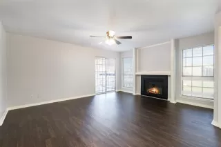 Photo #5: 21298436 Listing