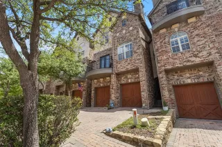 Photo #3: 21298855 Listing