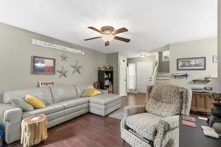 Photo #4: 21298966 Listing