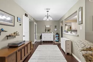 Photo #5: 21298966 Listing
