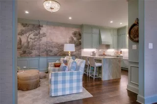 Photo #5: 21299308 Listing