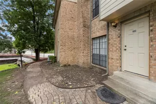 Photo #2: 21299905 Listing