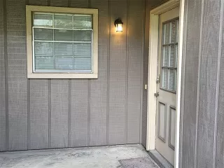 Photo #3: 21300010 Listing