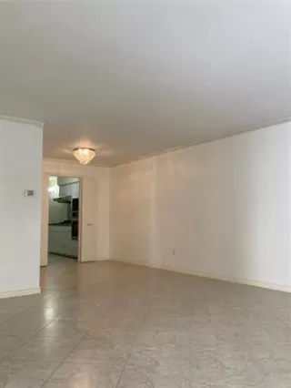 Photo #3: 21300128 Listing