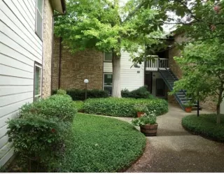 Browse active condo listings in FINCHERS HOLLY RIDGE
