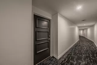 Photo #4: 21300993 Listing