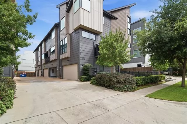 MLS: 21301492 Condo For Sale