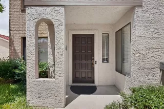 Photo #3: 21301528 Listing