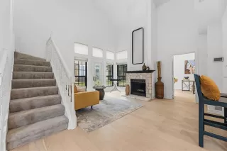 Photo #2: 21301722 Listing 