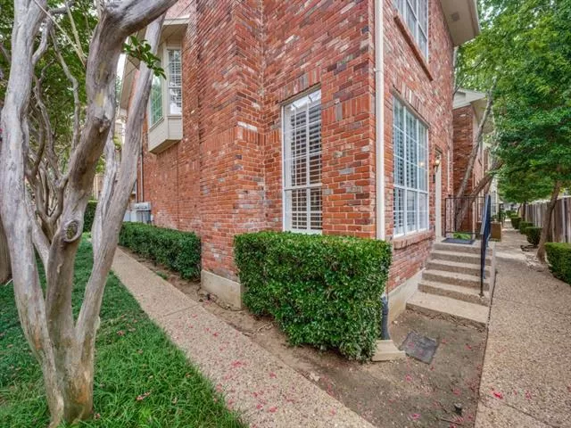 MLS: 21303175 Condo For Sale