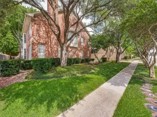 Photo #2: 21303175 Listing