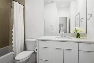 Photo #6: 21303680 Listing