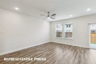 Photo #4: 21303760 Listing