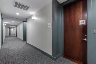 Photo #4: 21303931 Listing 