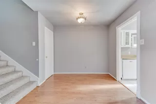 Photo #6: 21304195 Listing
