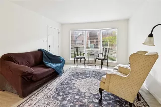 Photo #4: 21304205 Listing