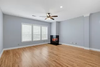 Photo #4: 21304411 Listing 