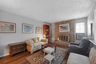 Photo #4: 21305454 Listing