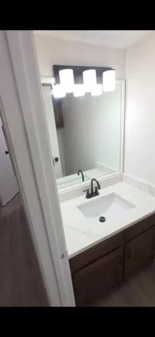 Photo #3: 21305648 Listing