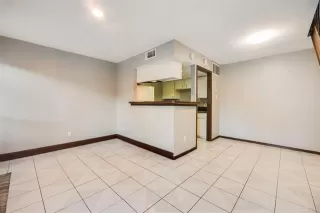 Photo #2: 21305961 Listing