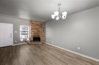 Photo #3: 21305988 Listing