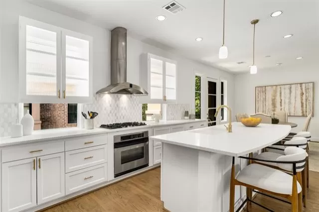 MLS: 21306081 Condo For Sale