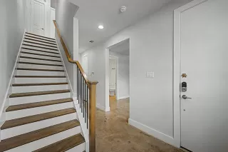 Photo #5: 21306377 Listing