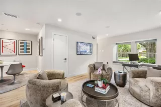 Photo #5: 21307090 Listing 
