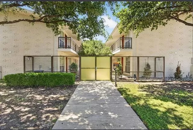 MLS: 21307257 Condo For Sale
