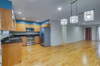 Photo #6: 21307257 Listing