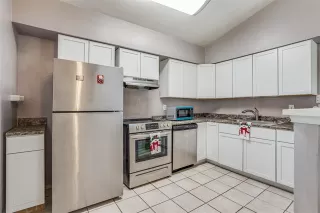 Photo #6: 21307694 Listing