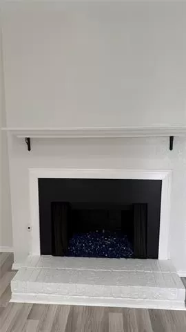Photo #6: 21307753 Listing
