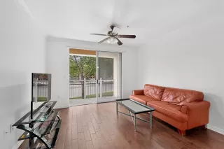 Photo #6: 21307870 Listing