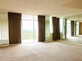 Photo #4: 21307974 Listing