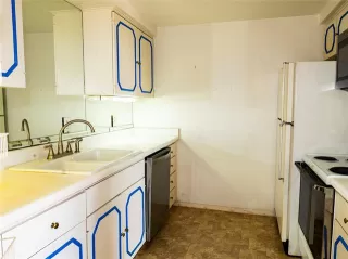 Photo #6: 21307974 Listing