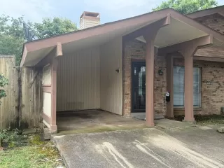 Photo #3: 21307996 Listing