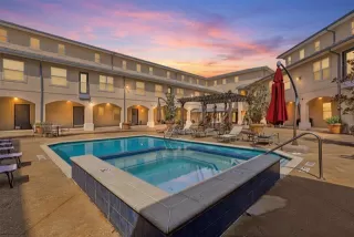 More Details about MLS # 21308080 : 3922 GILBERT AVENUE #211
