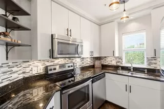 Photo #2: 21308080 Listing 