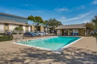 Photo #2: 21308593 Listing