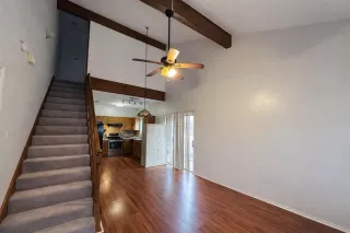 Photo #6: 21308672 Listing