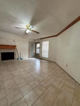 Photo #5: 21308754 Listing