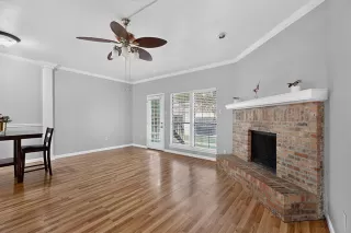 Photo #6: 21308783 Listing