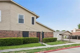 Photo #3: 21308918 Listing 