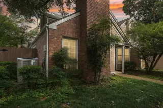 Photo #2: 21309096 Listing 
