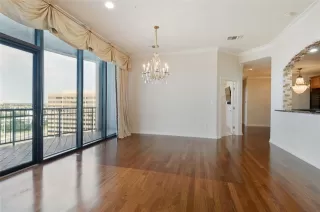 Photo #4: 21309270 Listing