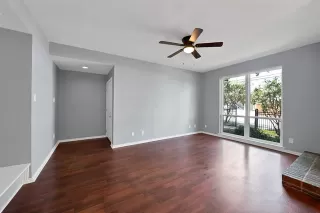 Photo #4: 21309675 Listing